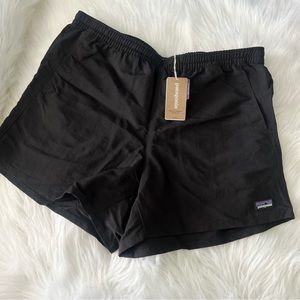 NWT Patagonia 5" Baggies Womens Medium Black Hiking Shorts M